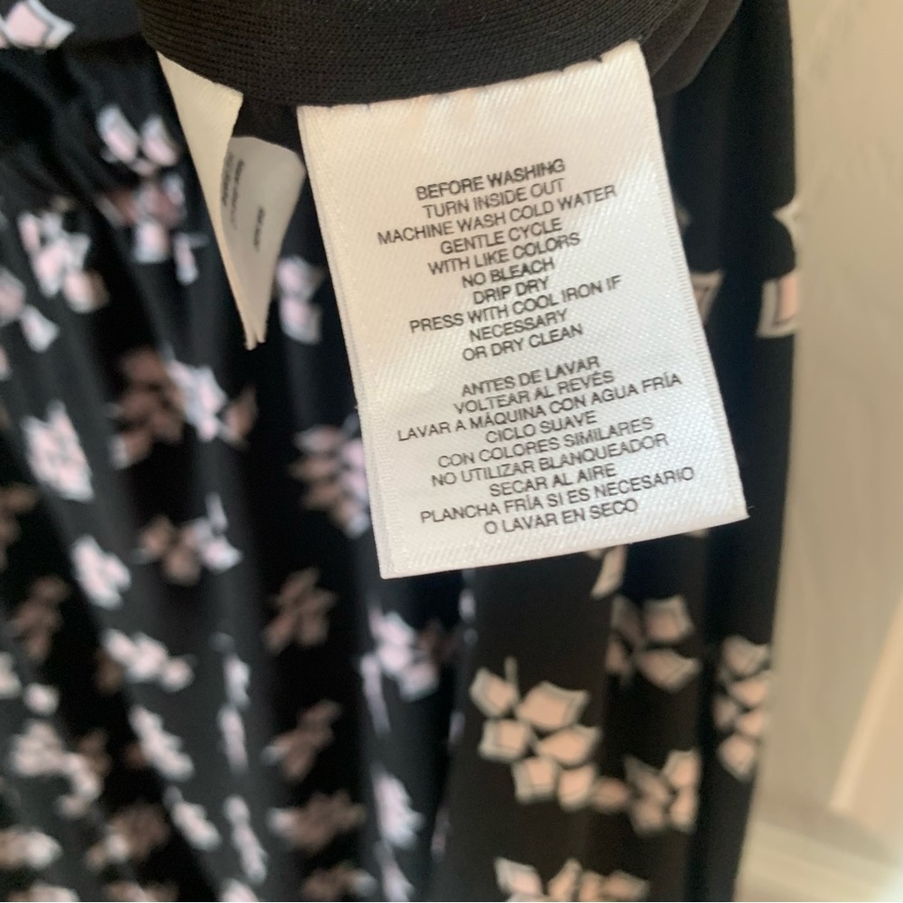 Anne Klein Sleeveless Dress w/Pockets Size 6 Lined Black w/Pink Print - Picture 7 of 11